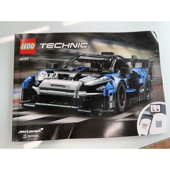 Books only Lego Technic: Jeep Wrangler (42122)(RETIRED)McLaren 42123 - Picture 1 of 4